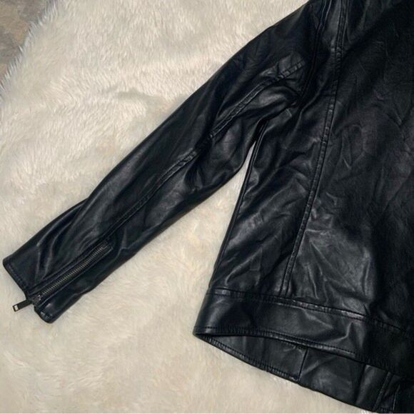 XS Old Navy Vegan Faux Leather Zip up Black Jacket - Picture 5 of 14